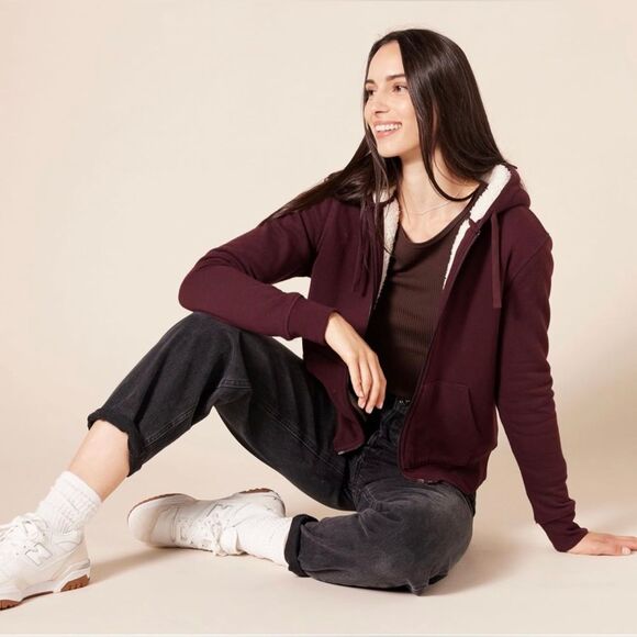 Amazon Essentials Women's Sherpa-Lined Fleece Full-Zip Hooded Jacket - Picture 4 of 7